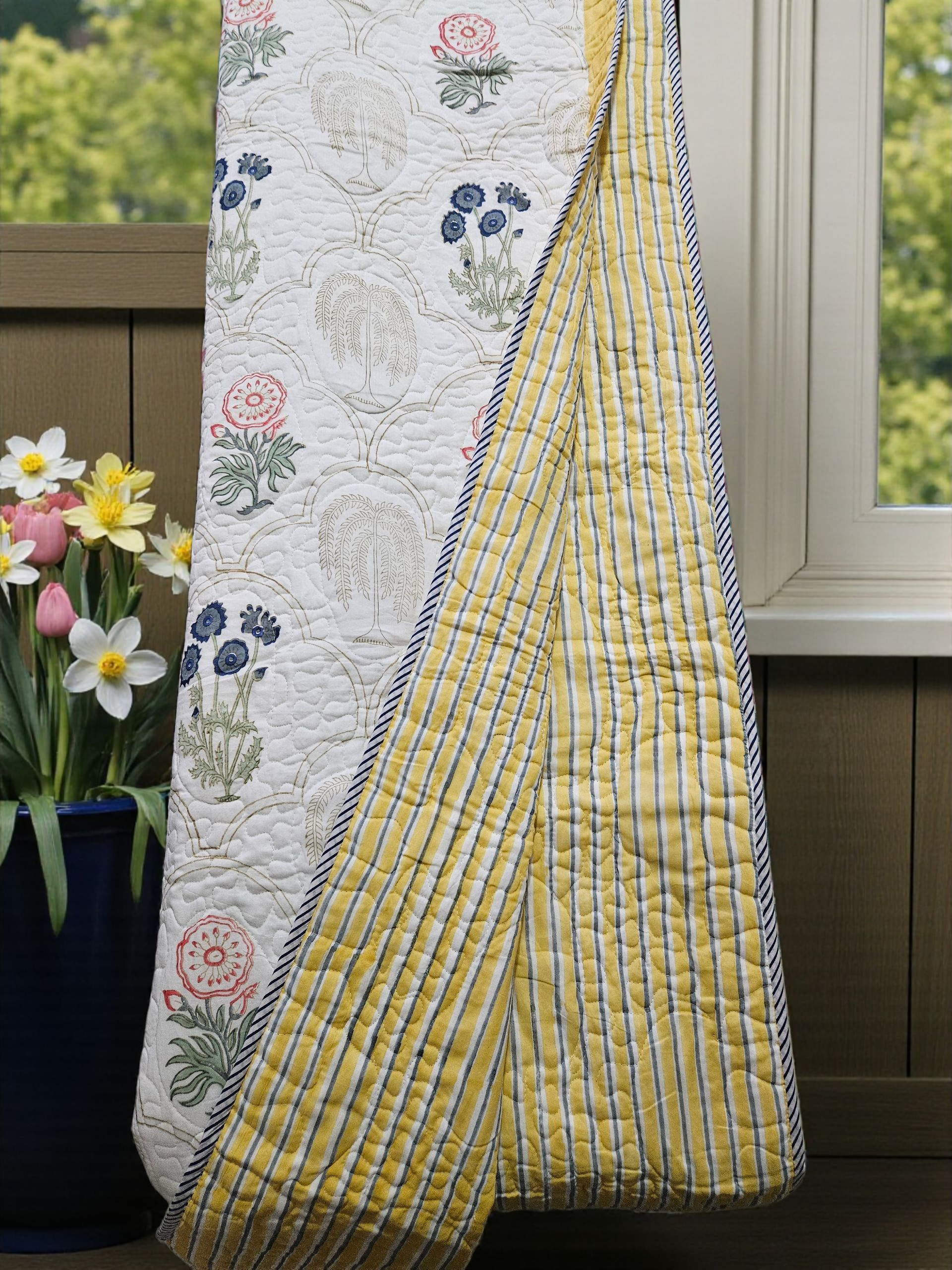 Handblock Comforter (Yellow Striped)