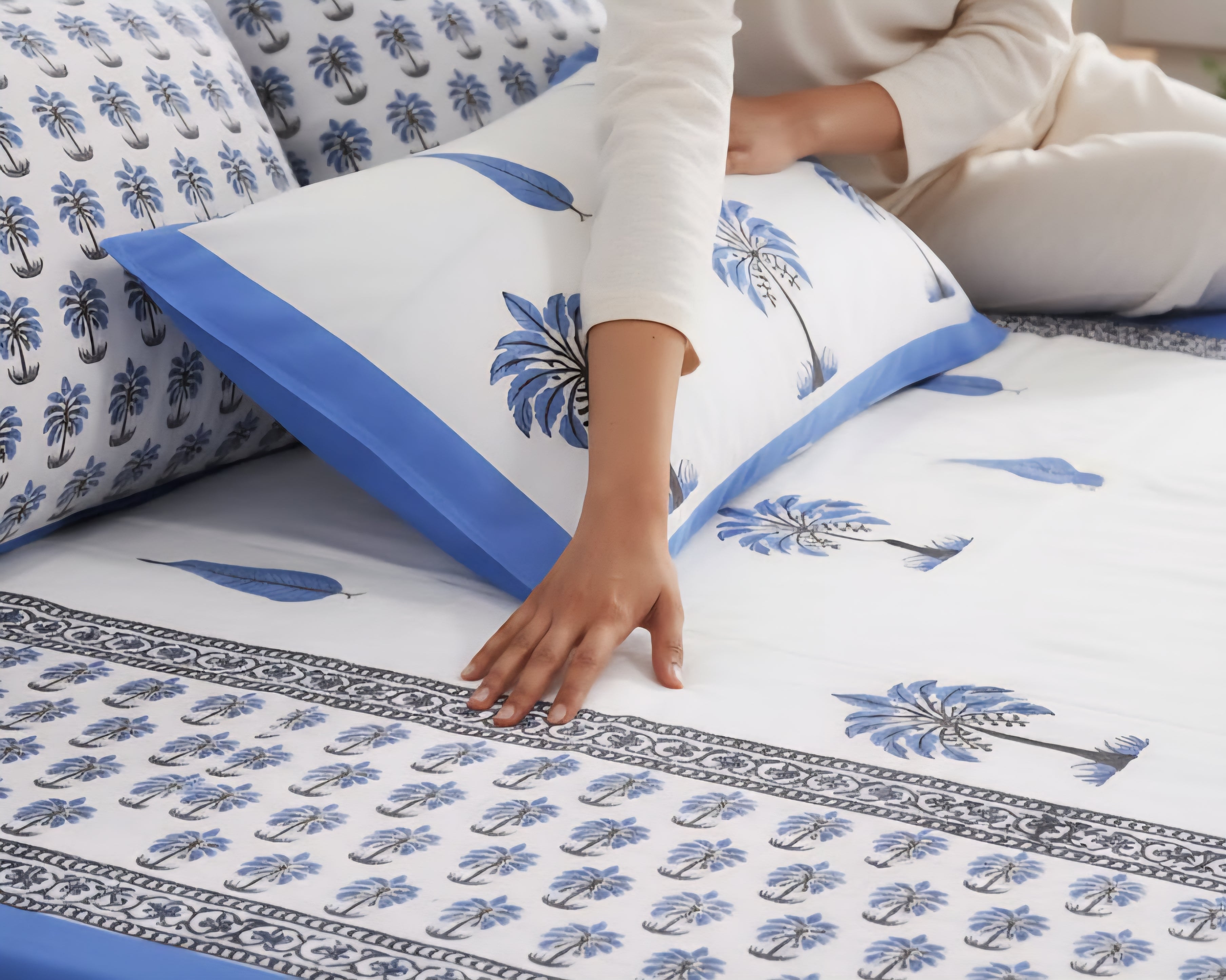 Premium Handblock Bedsheets With Pillow Covers